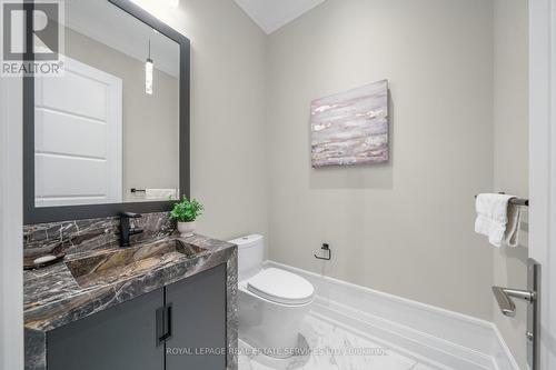 83 Kimbark Boulevard, Toronto, ON - Indoor Photo Showing Bathroom
