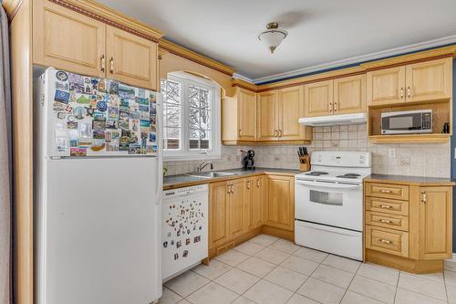 Kitchen - 1328 Rue Blanchette, Québec (Sainte-Foy/Sillery/Cap-Rouge), QC - Indoor Photo Showing Kitchen