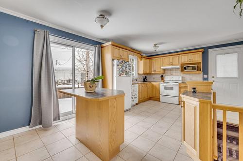 Kitchen - 1328 Rue Blanchette, Québec (Sainte-Foy/Sillery/Cap-Rouge), QC - Indoor Photo Showing Kitchen