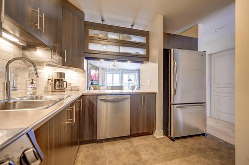 Kitchen - 402-651 Rue Jacques-Lavigne, Sainte-Thérèse, QC - Indoor Photo Showing Kitchen With Double Sink