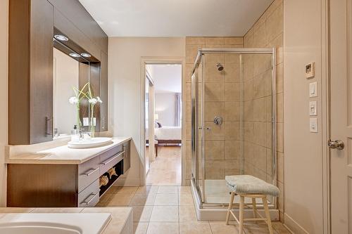 Bathroom - 402-651 Rue Jacques-Lavigne, Sainte-Thérèse, QC - Indoor Photo Showing Bathroom