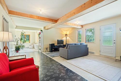 Overall view - 2331 Ch. Du Bord-Du-Lac, Sainte-Adèle, QC - Indoor Photo Showing Other Room