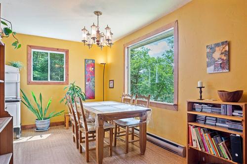Dining room - 2331 Ch. Du Bord-Du-Lac, Sainte-Adèle, QC - Indoor Photo Showing Dining Room