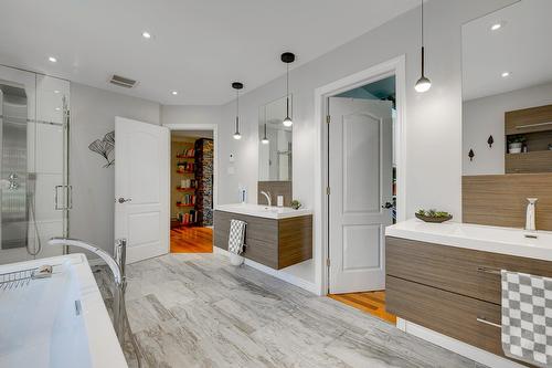 Ensuite bathroom - 3162 Ch. Du Lac-Des-Trois-Frères, Saint-Adolphe-D'Howard, QC - Indoor