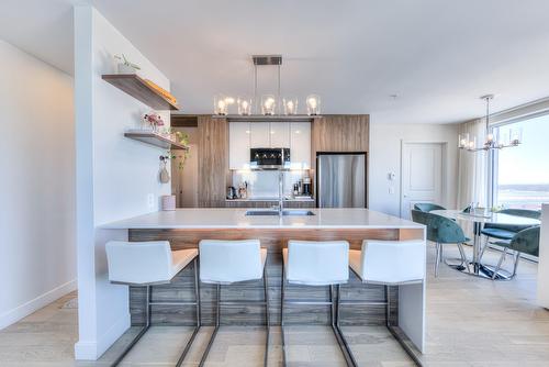 Kitchen - 1019-3000 Boul. Thimens, Montréal (Saint-Laurent), QC - Indoor Photo Showing Kitchen With Upgraded Kitchen