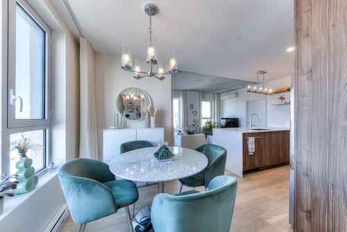 Dining room - 1019-3000 Boul. Thimens, Montréal (Saint-Laurent), QC - Indoor Photo Showing Dining Room