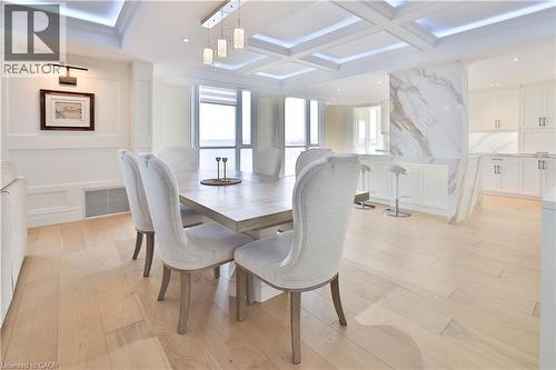 1477 Lakeshore Road Unit# 904, Burlington, ON - Indoor Photo Showing Dining Room