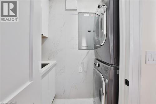 1477 Lakeshore Road Unit# 904, Burlington, ON - Indoor Photo Showing Laundry Room