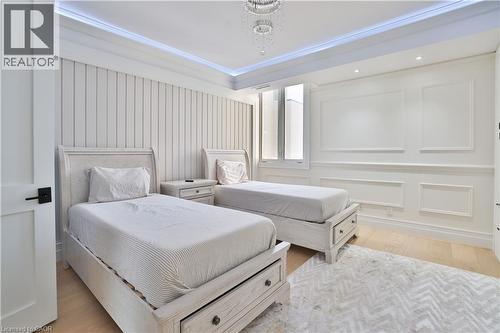 1477 Lakeshore Road Unit# 904, Burlington, ON - Indoor Photo Showing Bedroom