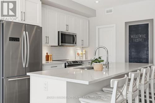 312 Wood Acres Grove, Ottawa, ON - Indoor Photo Showing Kitchen With Stainless Steel Kitchen With Upgraded Kitchen