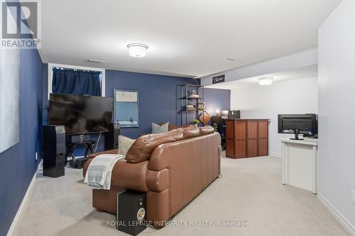 312 Wood Acres Grove, Ottawa, ON - Indoor Photo Showing Other Room