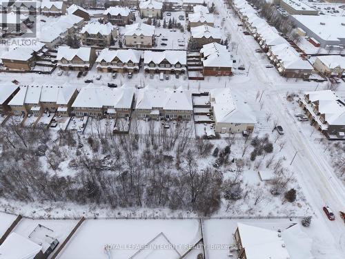312 Wood Acres Grove, Ottawa, ON - Outdoor With View