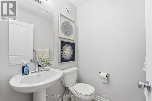 312 Wood Acres Grove, Ottawa, ON - Indoor Photo Showing Bathroom
