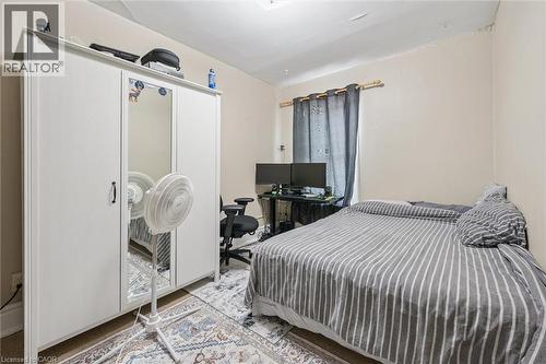 Unit 2-Bedroom#2 - 148 Suffolk Street W, Guelph, ON - Indoor Photo Showing Bedroom