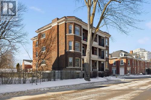 6 - 244 Barrie Street, Kingston (Central City East), ON 