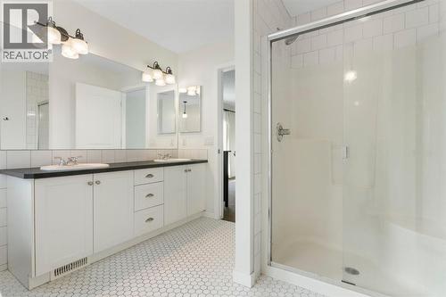 196 Jumping Pound Terrace, Cochrane, AB - Indoor Photo Showing Bathroom