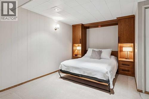 8603 Ashworth Road Se, Calgary, AB - Indoor Photo Showing Bedroom