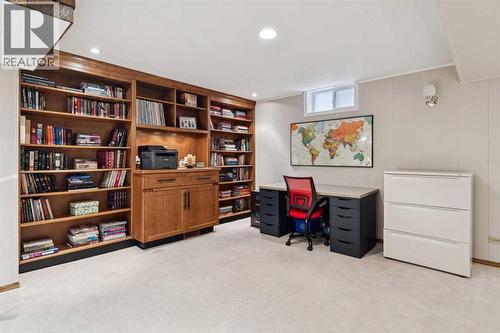 8603 Ashworth Road Se, Calgary, AB - Indoor Photo Showing Office