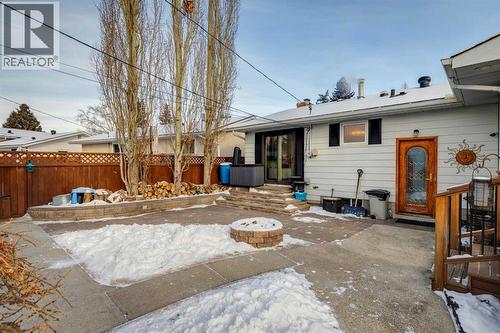 8603 Ashworth Road Se, Calgary, AB - Outdoor