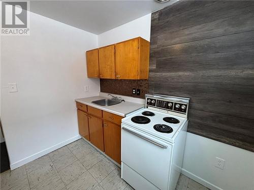 3443-3447 Errington Avenue, Chelmsford, ON - Indoor Photo Showing Kitchen