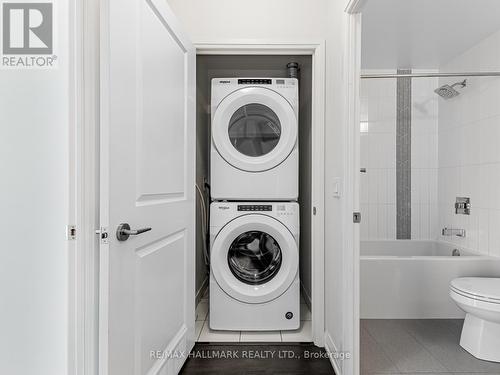 322 - 99 Eagle Rock Way, Vaughan, ON - Indoor Photo Showing Laundry Room