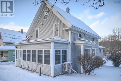 201 Main Street, Kentville, NS - Outdoor