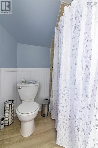 201 Main Street, Kentville, NS - Indoor Photo Showing Bathroom