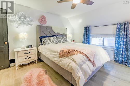 201 Main Street, Kentville, NS - Indoor Photo Showing Bedroom