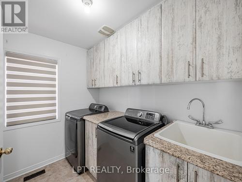 7 Homeview Road, Brampton, ON - Indoor Photo Showing Laundry Room