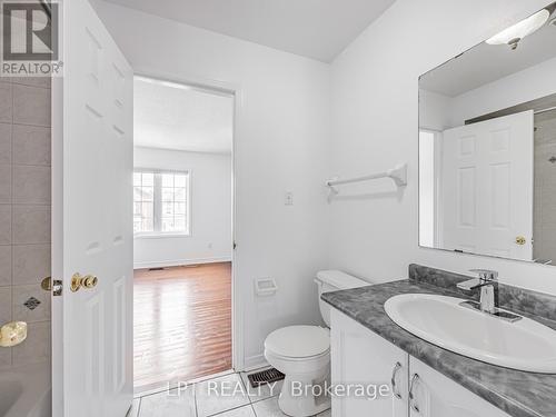7 Homeview Road, Brampton, ON - Indoor Photo Showing Bathroom