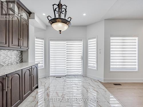 7 Homeview Road, Brampton, ON - Indoor