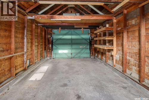 313 7Th Street, Saskatoon, SK - Indoor Photo Showing Garage