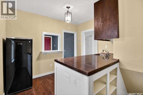 313 7Th Street, Saskatoon, SK - Indoor