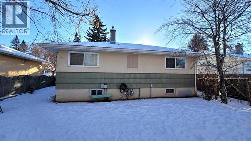 5418 37 Street, Red Deer, AB - Outdoor