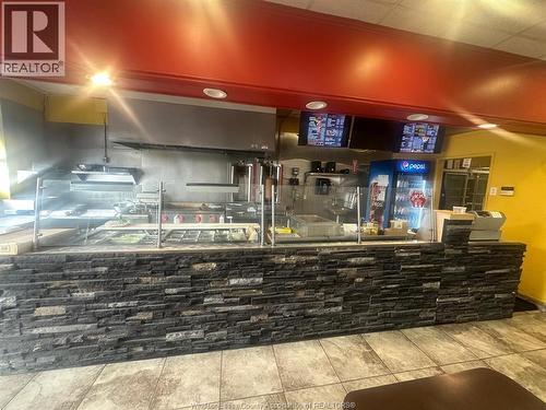 2212 Huron Church Road, Windsor, ON 