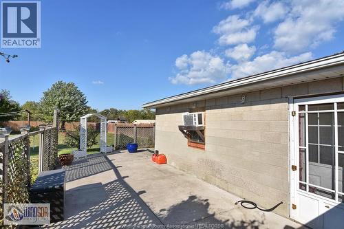 58 Texas Road, Amherstburg, ON - Outdoor With Exterior