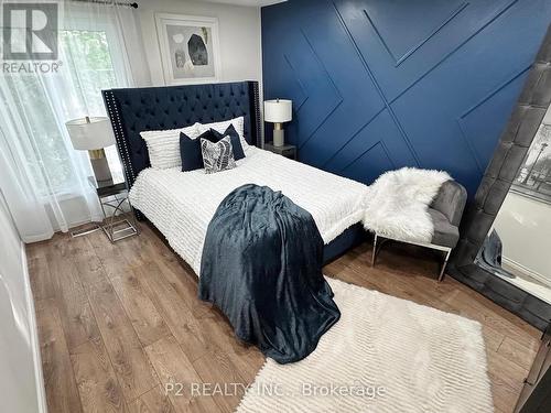 411 Rosedale Drive, Whitby, ON - Indoor Photo Showing Bedroom