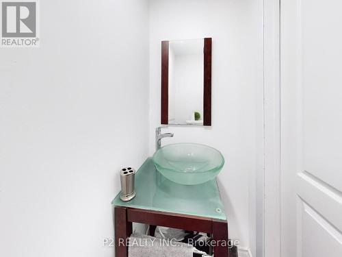 411 Rosedale Drive, Whitby, ON - Indoor