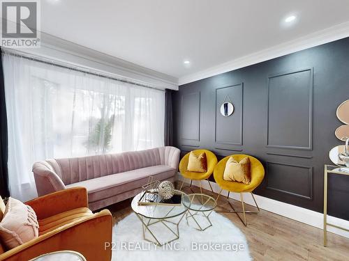 411 Rosedale Drive, Whitby, ON - Indoor Photo Showing Living Room