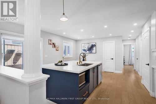 1117 Kell Street, Innisfil, ON - Indoor Photo Showing Kitchen