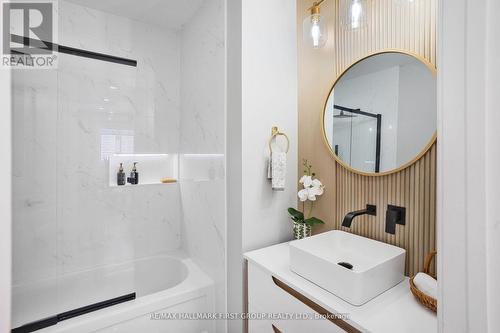 1117 Kell Street, Innisfil, ON - Indoor Photo Showing Bathroom