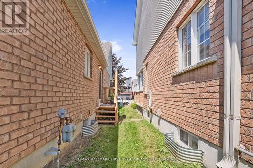 1117 Kell Street, Innisfil, ON - Outdoor With Exterior