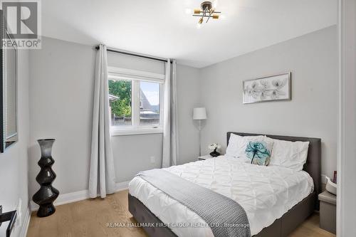 1117 Kell Street, Innisfil, ON - Indoor Photo Showing Bedroom