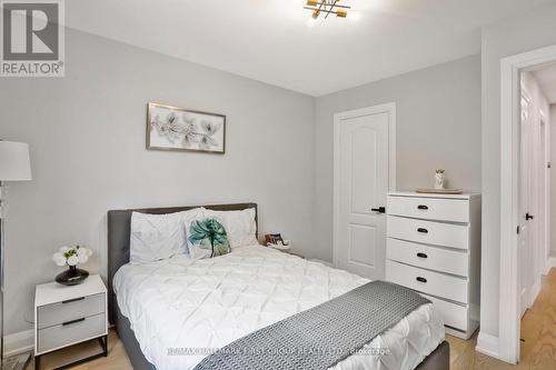 1117 Kell Street, Innisfil, ON - Indoor Photo Showing Bedroom