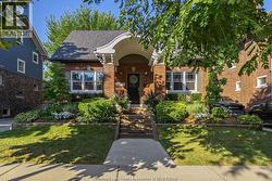 1229 CHILVER  Windsor, ON N8Y 2L2