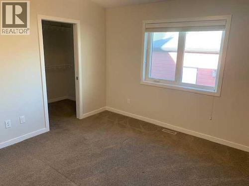 359 Caledonia Boulevard W, Lethbridge, AB 