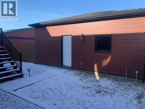 359 Caledonia Boulevard W, Lethbridge, AB 