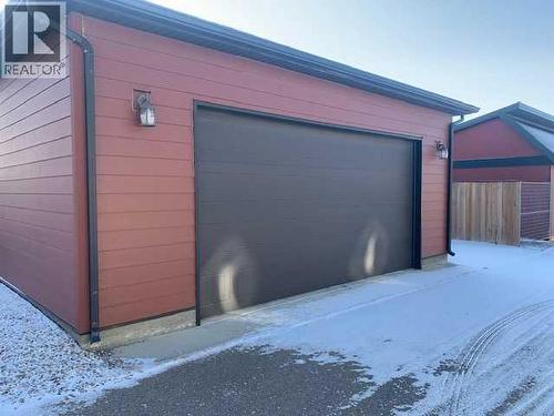 359 Caledonia Boulevard W, Lethbridge, AB 