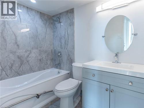 966 Inverhouse Drive Unit# 1103, Mississauga, ON - Indoor Photo Showing Bathroom