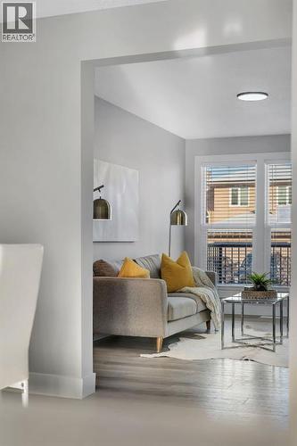 17 Mckernan Road Se, Calgary, AB - Indoor